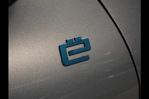 Citroën Ë-C4 You 50 kWh | Ambiance Urban Grey Comfort Seats | Achteruitrijcamera  | Apple CarPlay / Android Auto | Climate Control |