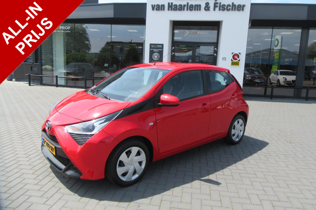 Toyota Aygo 1.0 VVT-i x-play, Camera, Cruise Control, Carplay