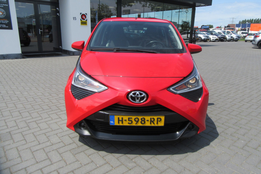 Toyota Aygo 1.0 VVT-i x-play, Camera, Cruise Control, Carplay