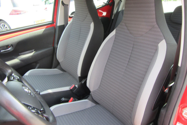 Toyota Aygo 1.0 VVT-i x-play, Camera, Cruise Control, Carplay