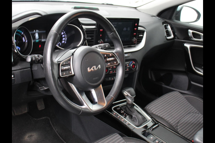 Kia Ceed Sportswagon 1.6 GDI PHEV Automaat DynamicPlusLine Navigatie Apple Carplay Android Auto Camera Parkeersensoren Adaptive Cruise Control Stoel- en stuurverwarming Climate Control Lichtmetalen velgen