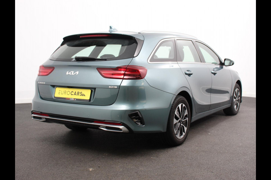 Kia Ceed Sportswagon 1.6 GDI PHEV Automaat DynamicPlusLine Navigatie Apple Carplay Android Auto Camera Parkeersensoren Adaptive Cruise Control Stoel- en stuurverwarming Climate Control Lichtmetalen velgen