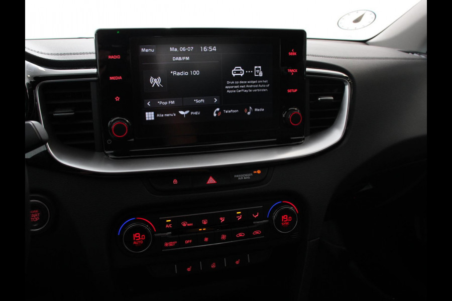 Kia Ceed Sportswagon 1.6 GDI PHEV Automaat DynamicPlusLine Navigatie Apple Carplay Android Auto Camera Parkeersensoren Adaptive Cruise Control Stoel- en stuurverwarming Climate Control Lichtmetalen velgen