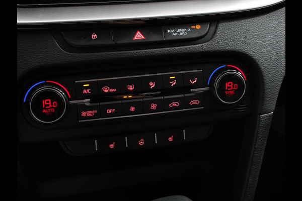 Kia Ceed Sportswagon 1.6 GDI PHEV Automaat DynamicPlusLine Navigatie Apple Carplay Android Auto Camera Parkeersensoren Adaptive Cruise Control Stoel- en stuurverwarming Climate Control Lichtmetalen velgen
