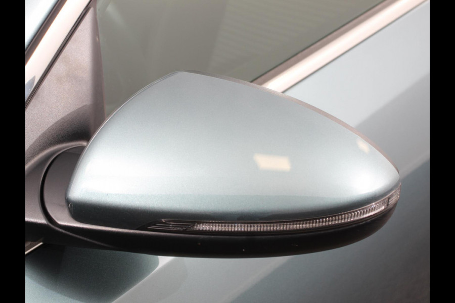 Kia Ceed Sportswagon 1.6 GDI PHEV Automaat DynamicPlusLine Navigatie Apple Carplay Android Auto Camera Parkeersensoren Adaptive Cruise Control Stoel- en stuurverwarming Climate Control Lichtmetalen velgen