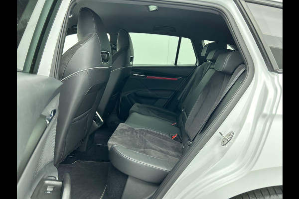Škoda ENYAQ iV 80 Sportline Navigatie Climate Pack Camera DAB Led Lichtmetalen Velgen Parkeer sensoren