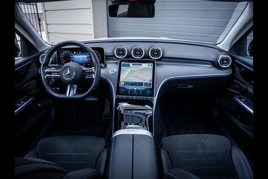 Mercedes-Benz C-Klasse C300 AMG Line - BTW l Pano l 360cam l Sfeerverlichting