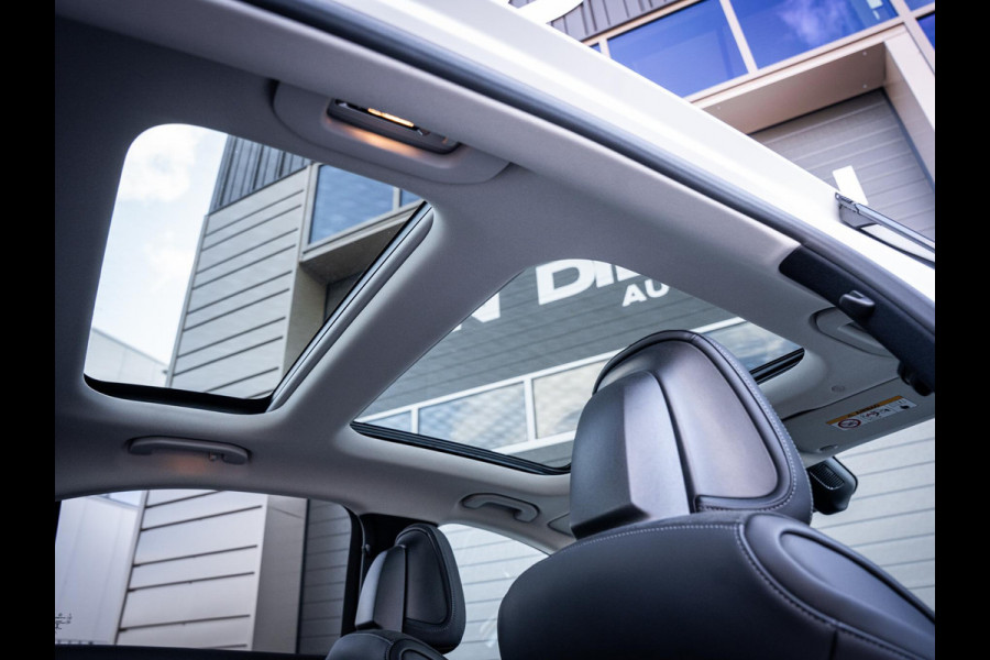 Mercedes-Benz C-Klasse C300 AMG Line - BTW l Pano l 360cam l Sfeerverlichting