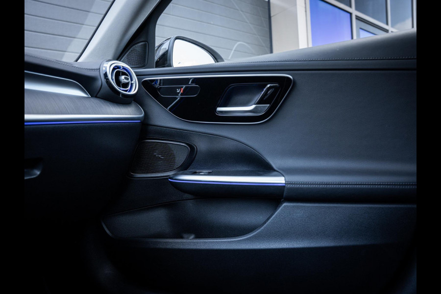 Mercedes-Benz C-Klasse C300 AMG Line - BTW l Pano l 360cam l Sfeerverlichting