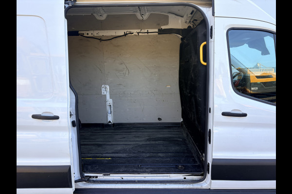 Ford Transit 350 2.0 TDCI 170PK L3H3 Airco Cruise Control Parkeersensoren v+a Voorruitverwarming