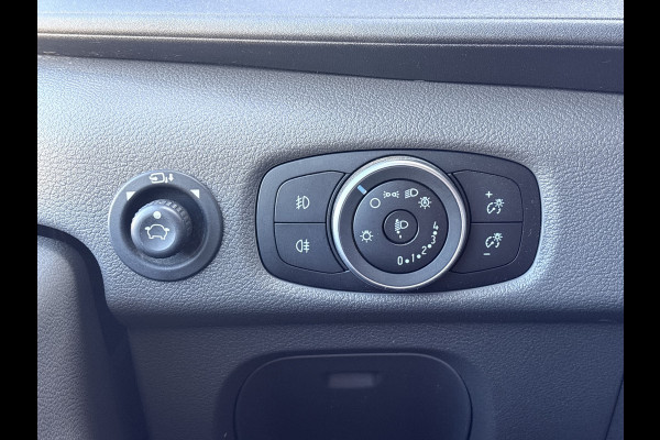 Ford Transit 350 2.0 TDCI 170PK L3H3 Airco Cruise Control Parkeersensoren v+a Voorruitverwarming