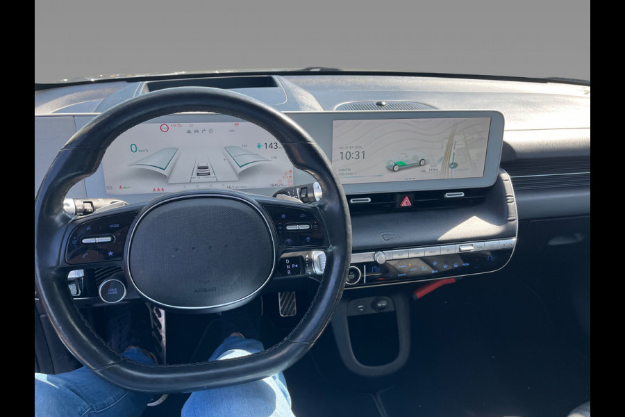 Hyundai IONIQ 5 Connect+ 73kWh / Trekhaak / Camera / Head-up / Leder / CarPlay / V2L / 19'' / Warmtepomp / Stoelverwarming / Dodehoek / DAB / ACC