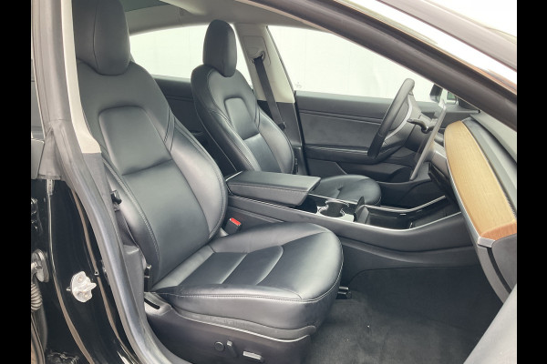 Tesla Model 3 Standard RWD Plus 60 kWh Autopilot Black magic