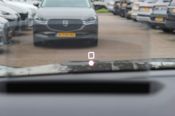 Citroën Ë-C4 Feel 50 kWh / Camera / Head-up / Keyless / CarPlay / 18'' / Dodehoek / DAB / Cruise Control / Full-LED