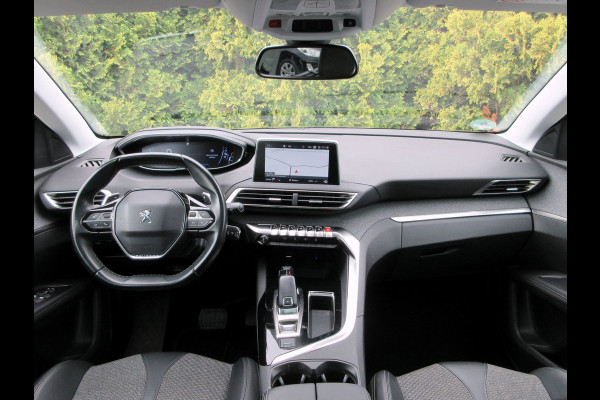 Peugeot 5008 1.2 PureTech Allure Automaat * 7-pers. * Panorama *