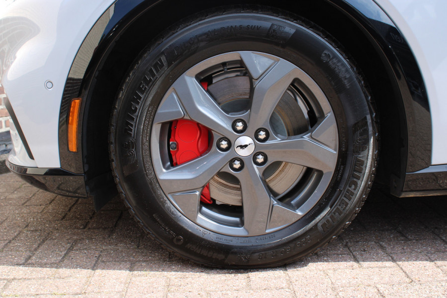 Ford Mustang Mach-E RWD 75 kWh | Panoramadak | B&O | Leder | Vol