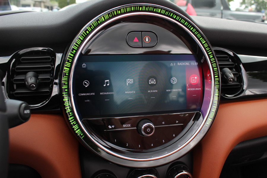 MINI Cabrio 2.0 Cooper S Rockingham GT Edition / Camera / Head-up / Leder / CarPlay / 17'' / Keyless / Windscherm / Stoelverwarming / DAB / Cruise Control