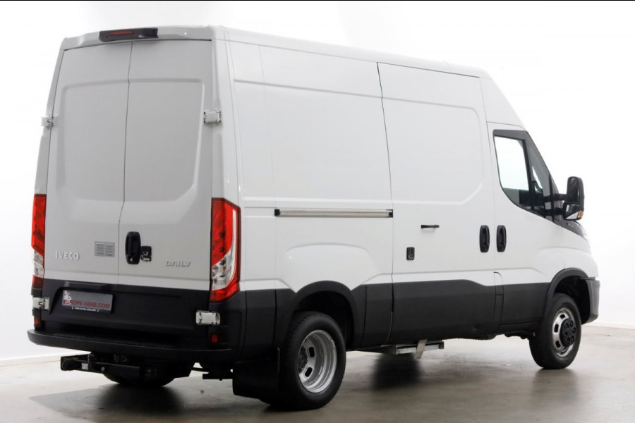 Iveco Daily 35C14 136pk L2H2 Dubbel Lucht/Luchtvering/Inrichting/Trekhaak 3500kg 10-2020