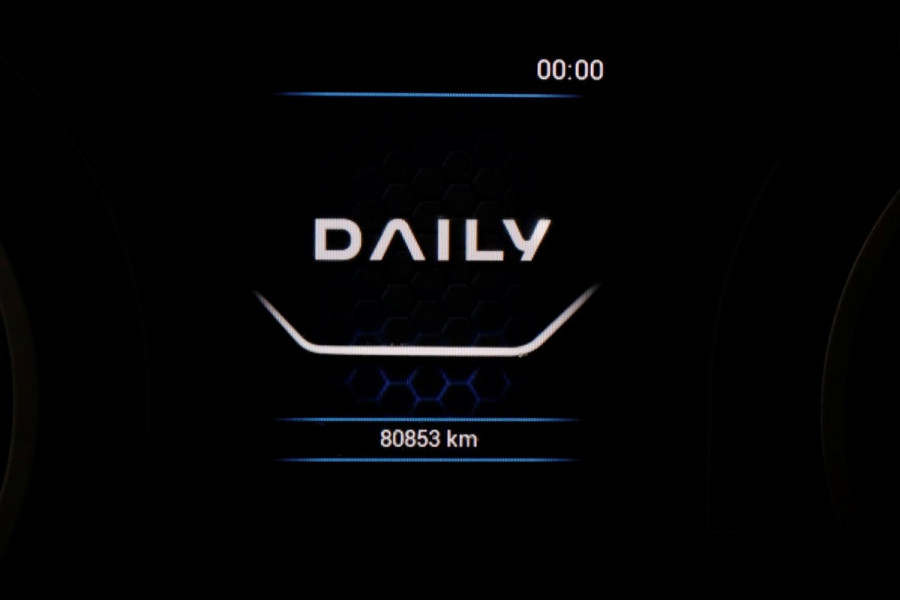 Iveco Daily 35C14 136pk L2H2 Dubbel Lucht/Luchtvering/Inrichting/Trekhaak 3500kg 10-2020
