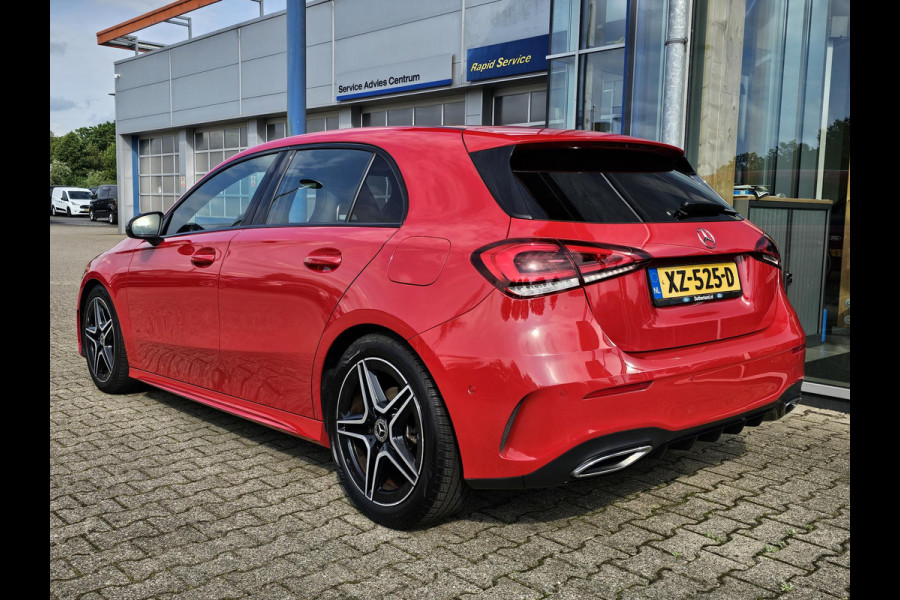 Mercedes-Benz A-Klasse 180 Business Solution AMG Night Upgrade Zéér luxe | Alcantara leder | Stoelverwarming | Achteruitrijcamera | Full led | Virtual cockpit | etc.