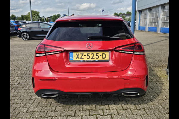 Mercedes-Benz A-Klasse 180 Business Solution AMG Night Upgrade Zéér luxe | Alcantara leder | Stoelverwarming | Achteruitrijcamera | Full led | Virtual cockpit | etc.