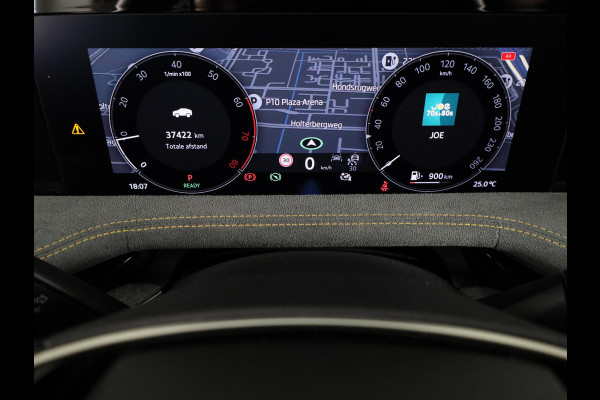Škoda Superb Combi 1.5 TSI MHEV First Edition 150 pk Automaat (DSG) | Verlengde garantie | Navigatie | Panoramadak | Parkeersensoren (Park assist) | Rondomzicht camera | Matrix LED koplampen |