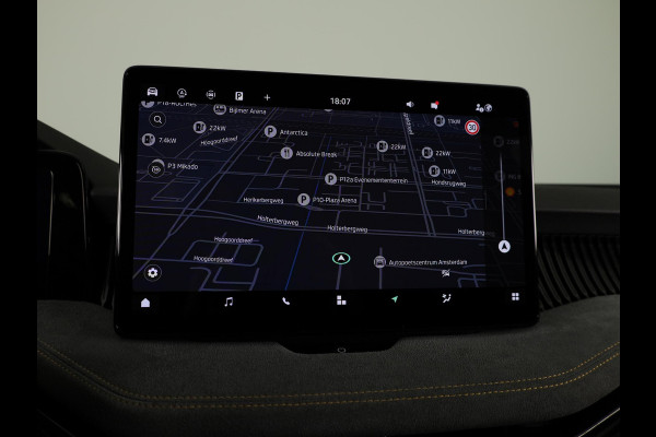 Škoda Superb Combi 1.5 TSI MHEV First Edition 150 pk Automaat (DSG) | Verlengde garantie | Navigatie | Panoramadak | Parkeersensoren (Park assist) | Rondomzicht camera | Matrix LED koplampen |