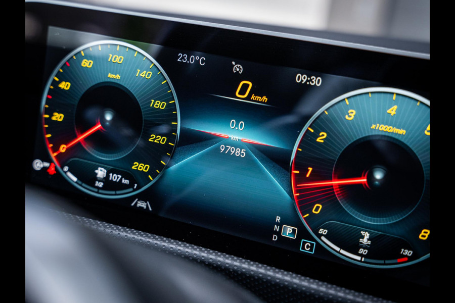 Mercedes-Benz CLA-Klasse Shooting Brake CLA220 Premium Plus - Orange Edit. l Pano l Memory l Sfeerverl.
