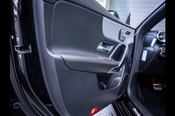 Mercedes-Benz CLA-Klasse Shooting Brake CLA220 Premium Plus - Orange Edit. l Pano l Memory l Sfeerverl.