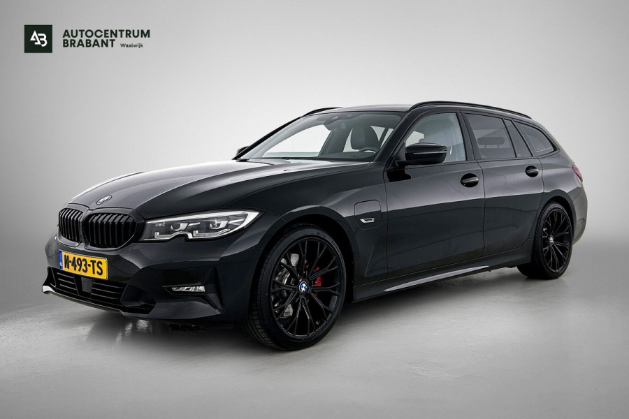 BMW 3 Serie Touring 320e Business Edition Plus(NL-auto, Goed OnderH, Carplay, Trekhaak, Camera, Navi Pro, StoelV, Etc)
