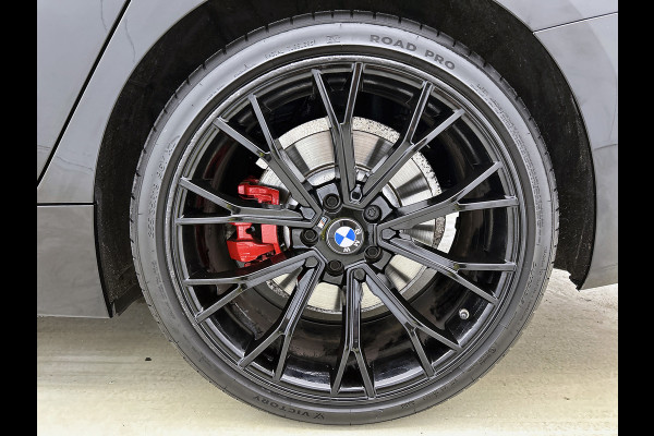 BMW 3 Serie Touring 320e Business Edition Plus(NL-auto, Goed OnderH, Carplay, Trekhaak, Camera, Navi Pro, StoelV, Etc)