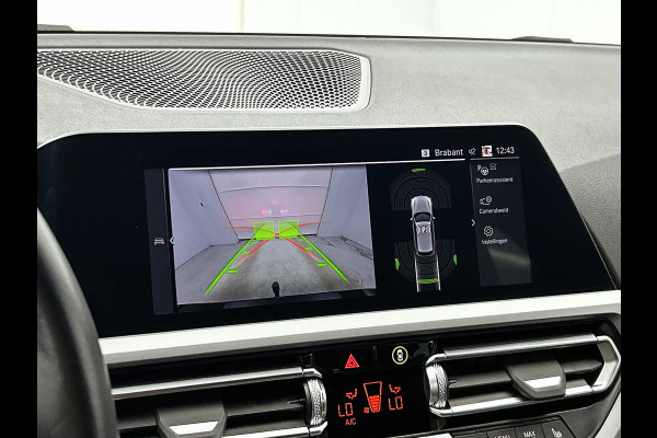 BMW 3 Serie Touring 320e Business Edition Plus(NL-auto, Goed OnderH, Carplay, Trekhaak, Camera, Navi Pro, StoelV, Etc)