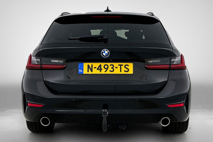 BMW 3 Serie Touring 320e Business Edition Plus(NL-auto, Goed OnderH, Carplay, Trekhaak, Camera, Navi Pro, StoelV, Etc)