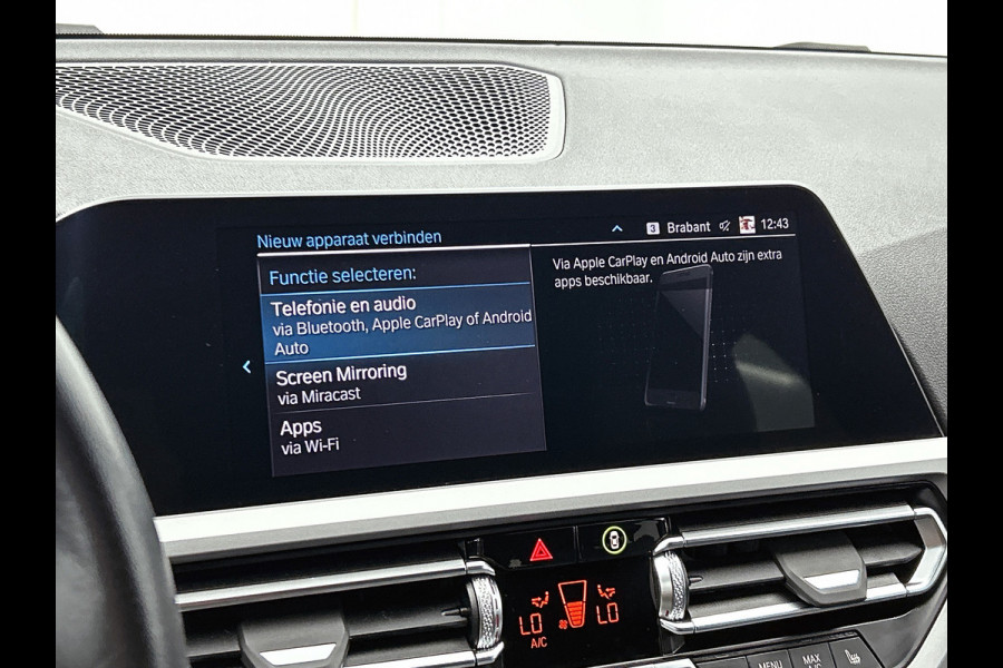 BMW 3 Serie Touring 320e Business Edition Plus(NL-auto, Goed OnderH, Carplay, Trekhaak, Camera, Navi Pro, StoelV, Etc)