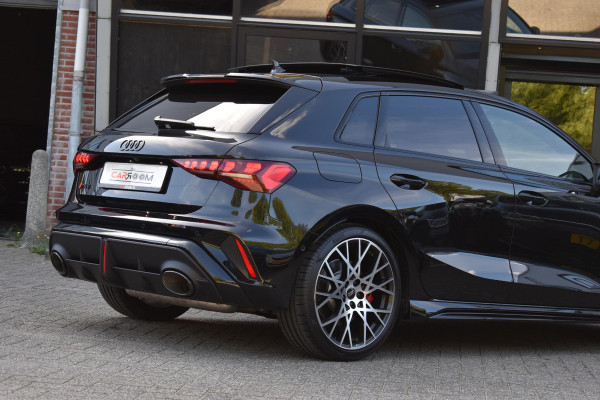 Audi RS3 Sportback 2.5 TFSI RS 3 quattro Hulk Sonos HUD Pano