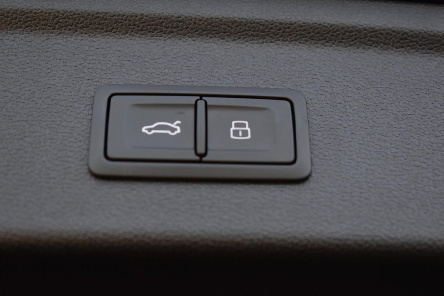 Audi RS3 Sportback 2.5 TFSI RS 3 quattro Hulk Sonos HUD Pano