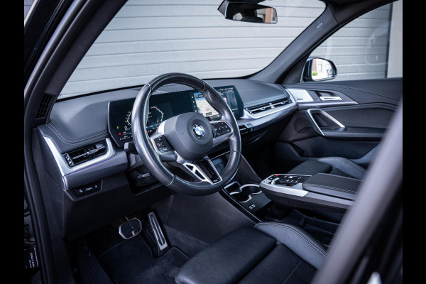 BMW X1 sDrive18i LCI M-Sport l Panorama l H&K l Memory l Trekhaak