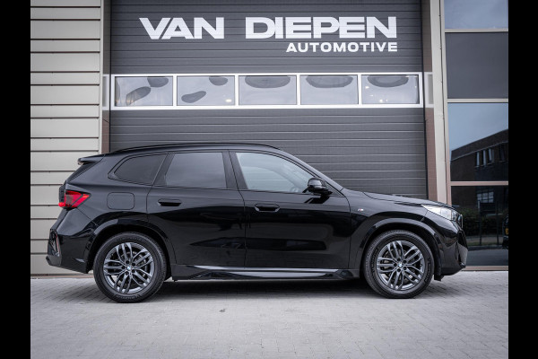BMW X1 sDrive18i LCI M-Sport l Panorama l H&K l Memory l Trekhaak