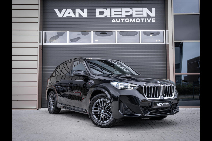 BMW X1 sDrive18i LCI M-Sport l Panorama l H&K l Memory l Trekhaak