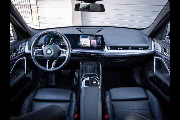 BMW X1 sDrive18i LCI M-Sport l Panorama l H&K l Memory l Trekhaak