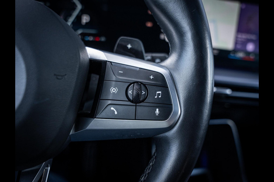 BMW X1 sDrive18i LCI M-Sport l Panorama l H&K l Memory l Trekhaak