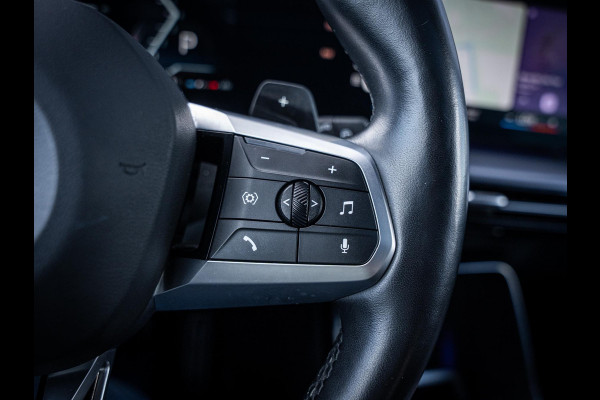 BMW X1 sDrive18i LCI M-Sport l Panorama l H&K l Memory l Trekhaak