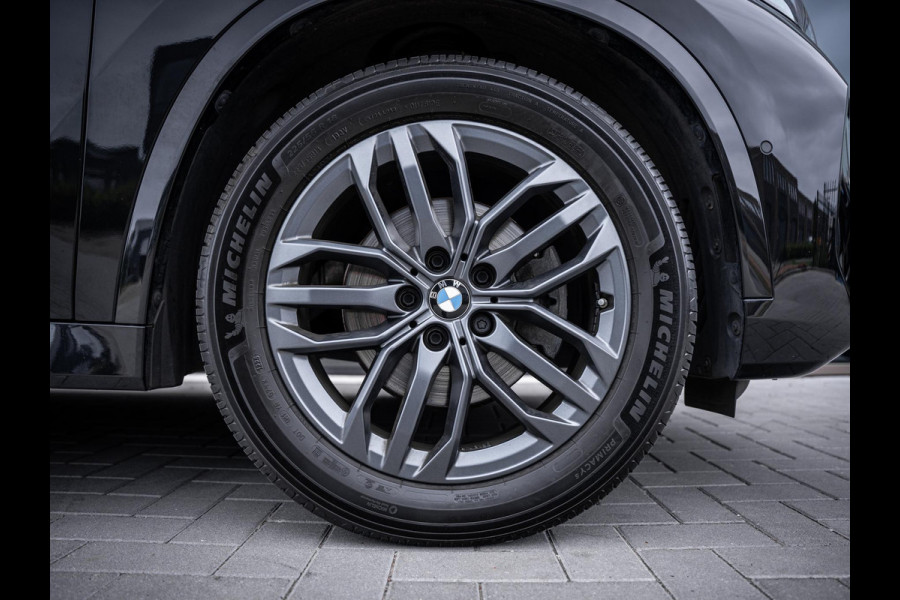 BMW X1 sDrive18i LCI M-Sport l Panorama l H&K l Memory l Trekhaak