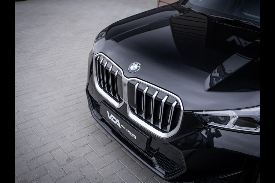 BMW X1 sDrive18i LCI M-Sport l Panorama l H&K l Memory l Trekhaak