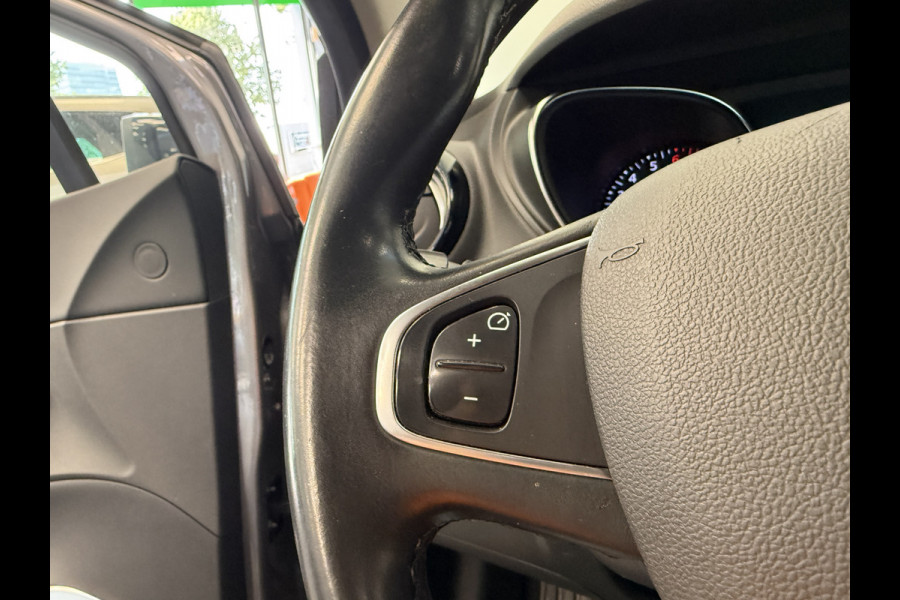 Renault Captur 1.3 TCe Intens PDC Navi Isofix Keyless Entry/Go