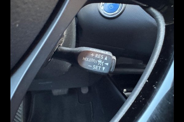 Toyota C-HR 1.8 Hybrid First Edition | Trekhaak, JBL, Apple CarPlay/Android auto, Dodehoekherkenning, Parkeersensoren, Stoelverwarming, LED