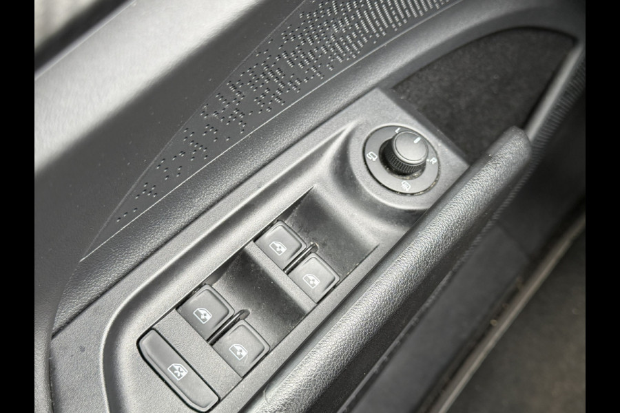 Škoda ENYAQ iV BWJ 2022 | 60 Sportline SOH 91,72% | SPORTSTOELEN | LEER/ALCANTARA | CARPLAY | CAMERA A | CLIMA |