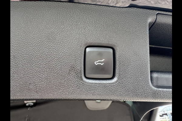 Ford Kuga 2.5 PHEV ST-Line X | Trekhaak | 243 PK | Winter Pack | Elektrische Achterklep | Memory Seats | B&O Audio | AGR Stoelen | Adaptieve Cruise | Origineel Nederlandse auto | 2.100kg Trekgewicht
