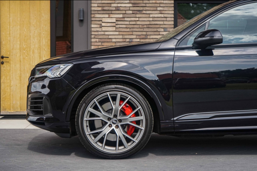 Audi Q7 55 TFSI e Quattro S-Line Pano/HUD/B&O/RS-Zetels/Trkhk/Black/Mass