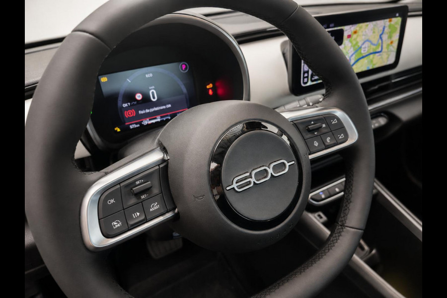 Fiat 600 1.2 Hybrid Icon Wireless CarPlay Stoelverwarming Cruise Control PDC+Camera achter Full  LED Virtual Cockpit